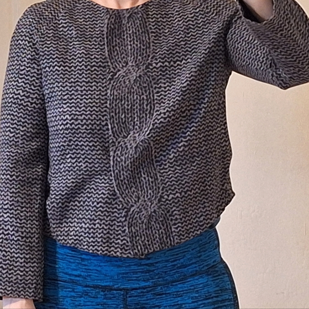 AKRIS | Wool, Black and Gray Knit Sweater